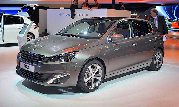 Peugeot 308: бестселлер для России