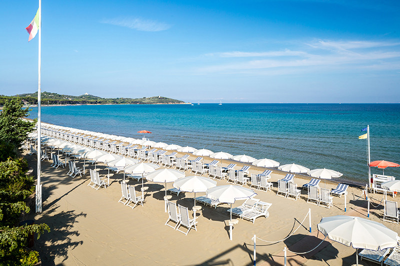 Частный платный пляж Cala del Porto Beach