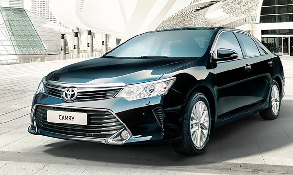 Toyota привезла в Россию новую Camry