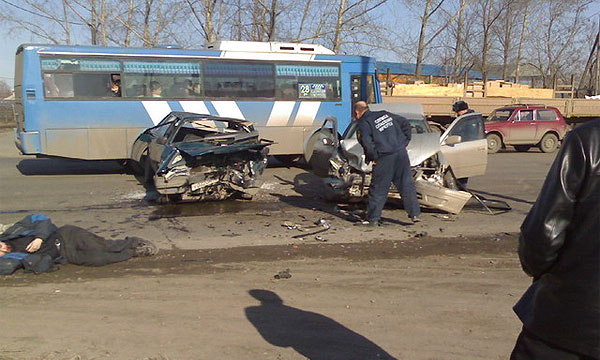 Росстат назвал автомобиль самым опасным видом транспорта