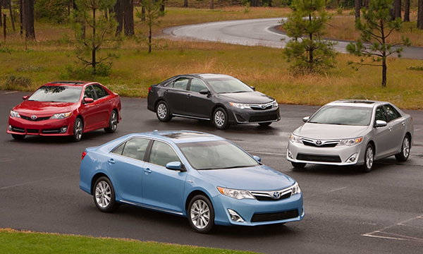 Toyota стала крупнейшим автопроизводителем в мире
