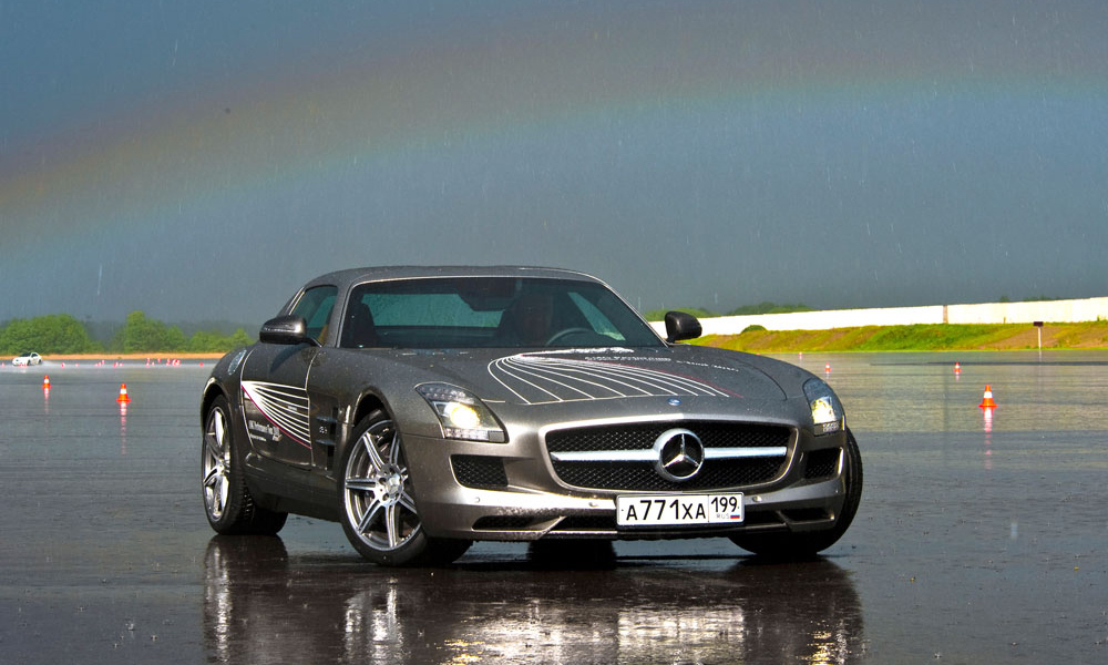 Mercedes-Benz SLS AMG