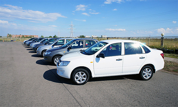 С конвейера сошла 50-тысячная Lada Granta
