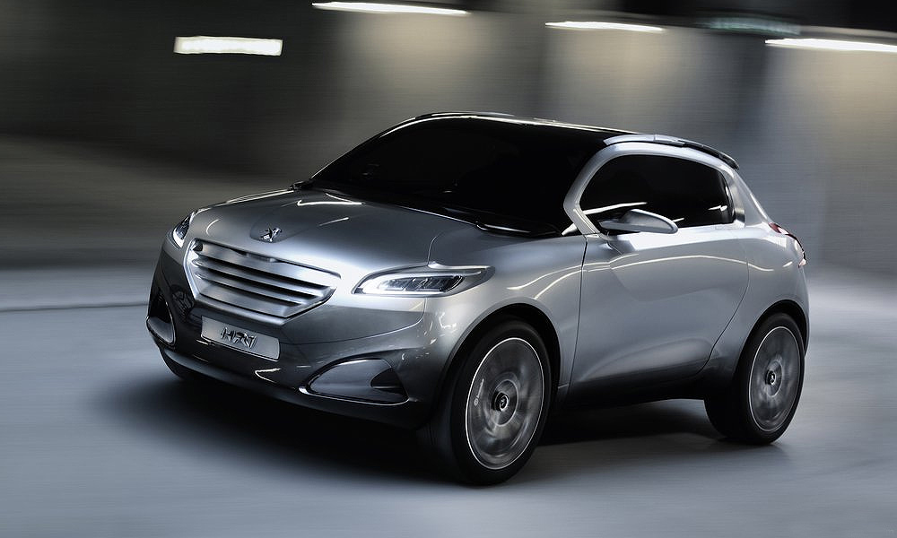 Кроссовер-лилипут Peugeot: от 560 тысяч, не считая пошлины