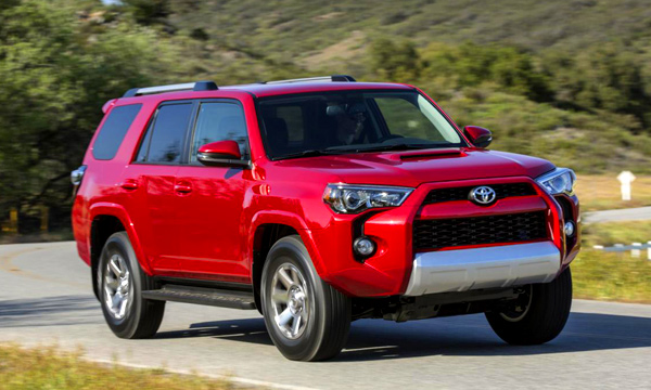 Toyota показала новое поколение кроссовера 4Runner
