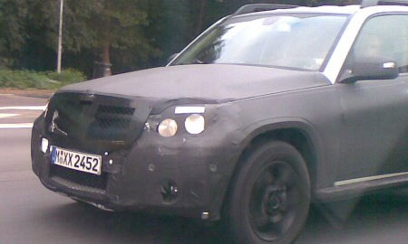 Mercedes-Benz GLK 2009 застали на трассе