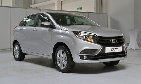 АвтоВАЗ показал предсерийную Lada XRAY