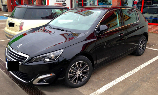 Новый Peugeot 308 заметили без камуфляжа