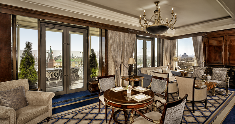 Клубная гостиная The Ritz-Carlton Club