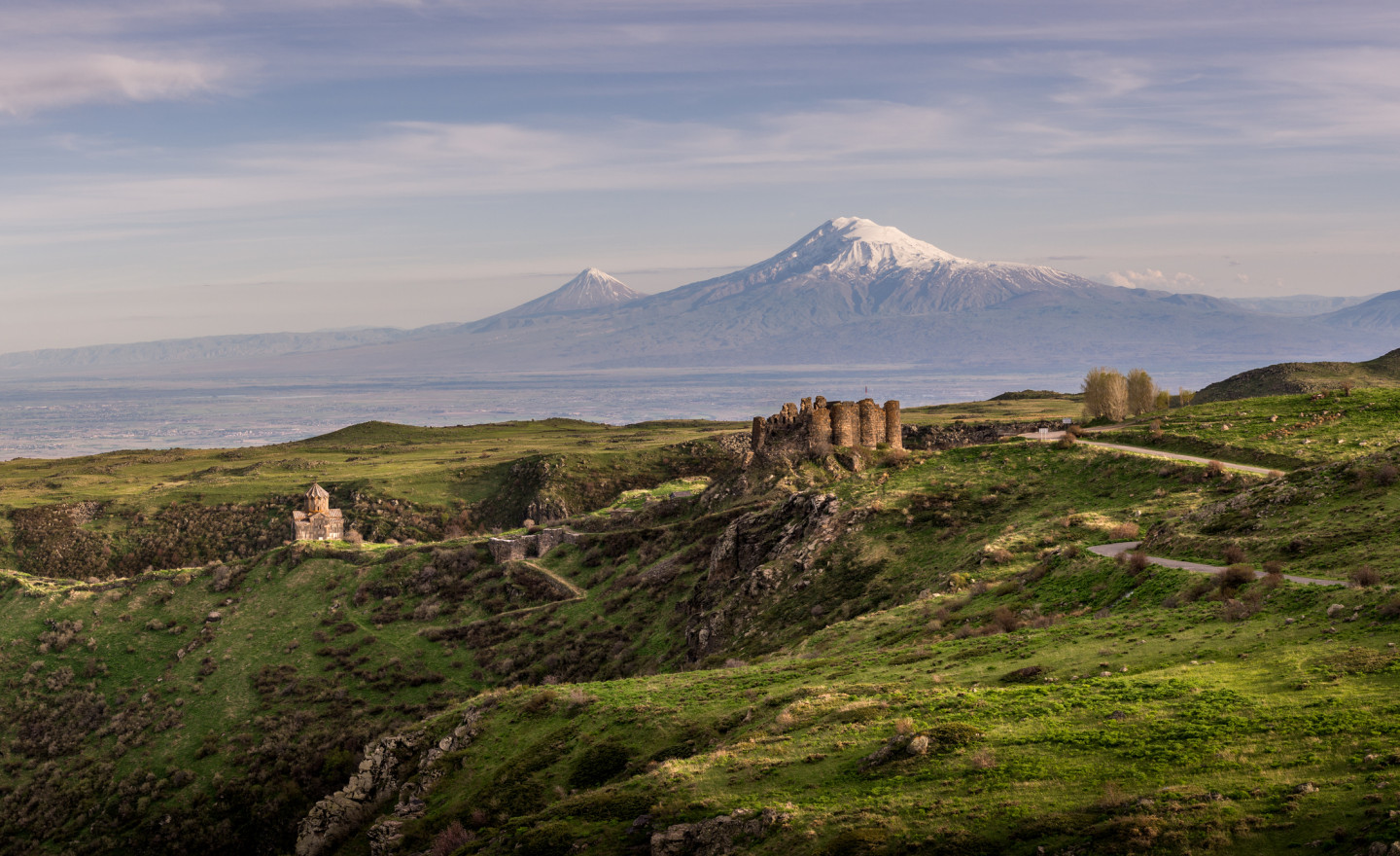 Гора Агарац и крепость Амберд