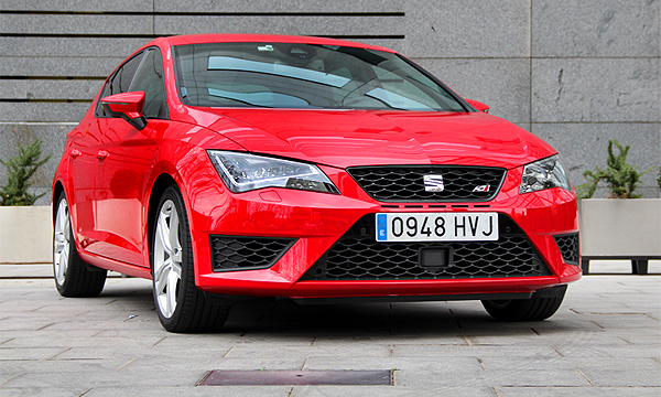Цифры к лицу. Тест-драйв Seat Leon Cupra