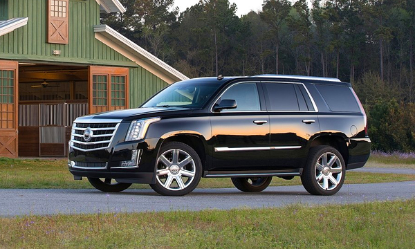 Спортивную версию Cadillac Escalade покажут в апреле 2016 года