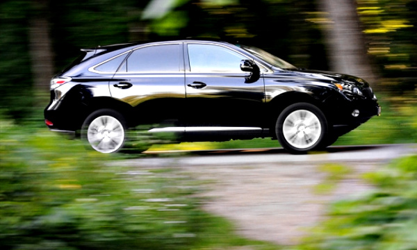 Lexus планирует выпустить семиместный кроссовер