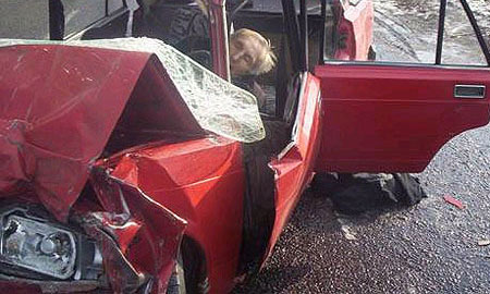 52-летний пенсионер на автомашине "Жигули" выехал на полосу встречного движения