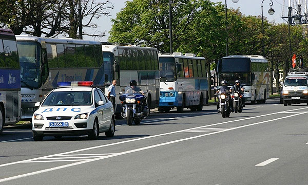 Закончен мотопробег Владивосток-Петербург в честь 70-летия ГИБДД