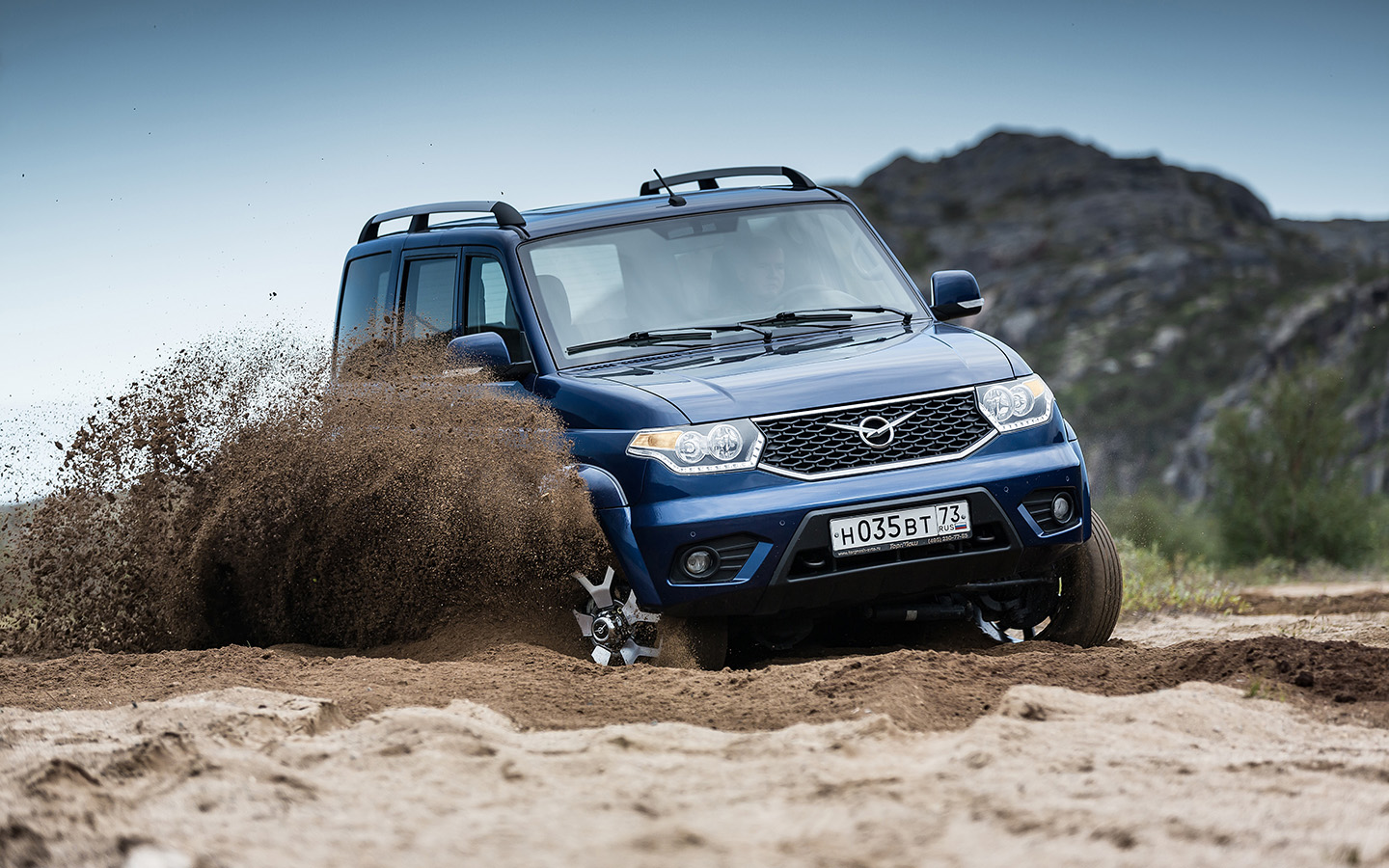 Цены на Lada Niva Travel и Новая Нива