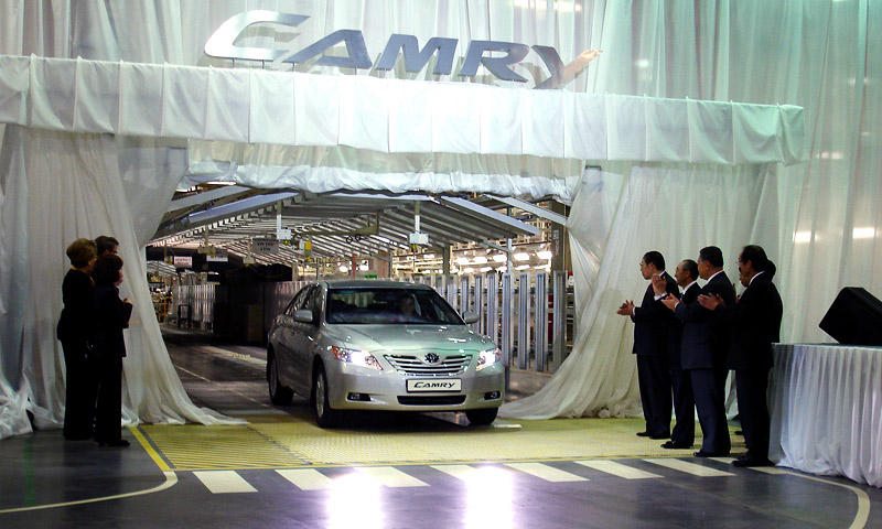 Первая Camry сошла с конвейера
