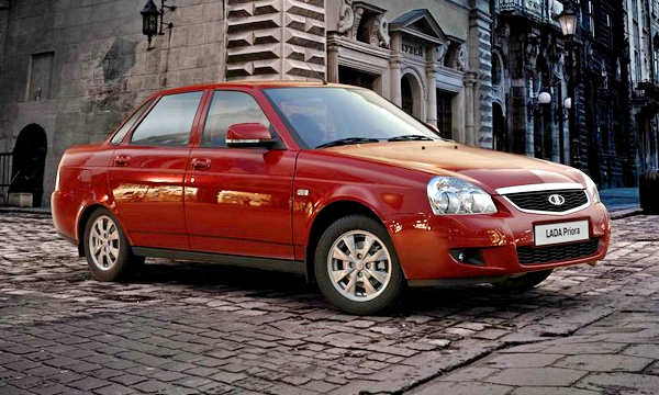 АвтоВАЗ представил фотографии обновленной Lada Priora