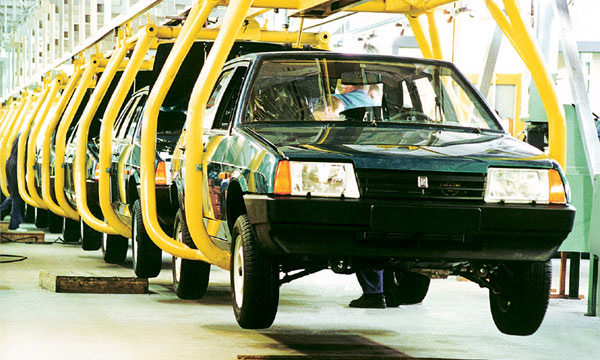 АВТОВАЗ за 8 месяцев 2005г. произвел 459.367 автомобилей