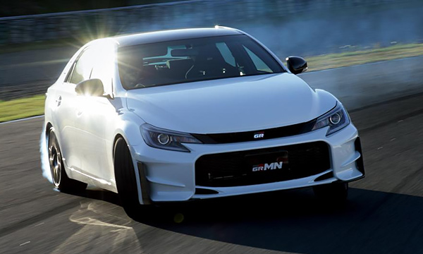 Toyota рассекретила специальную версию Mark X