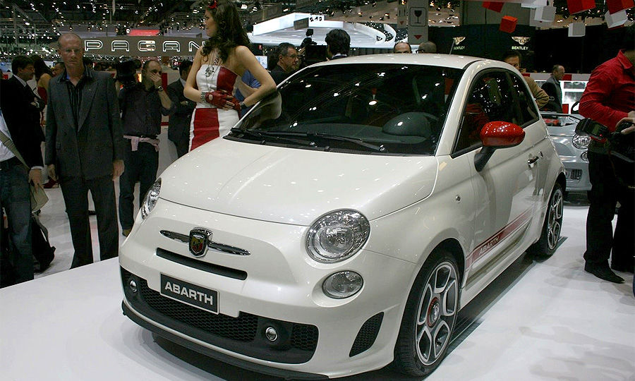 FIAT 500 Abarth обидели вниманием в Женеве