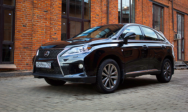 В мире совершенства. Тест-драйв Lexus RX 350