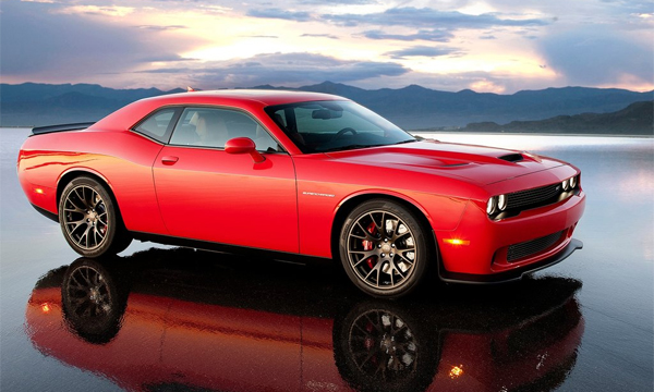 Dodge представил 600-сильный Challenger