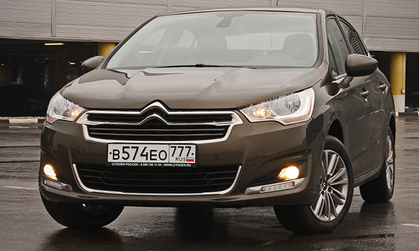 Бег с препятствиями. Тест-драйв Citroen C4