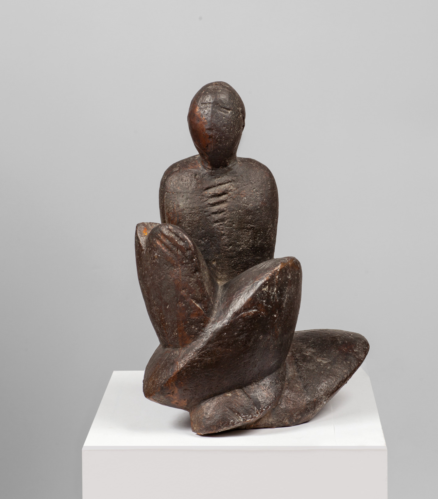 Лазарь Гадаев, «Сидящая женщина», бронза, 1983 год