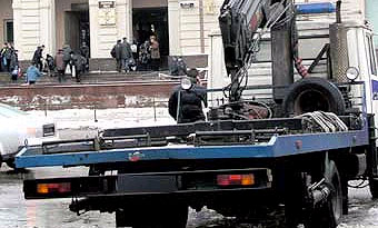 Зимой на московские улицы выйдут 80 эвакуаторов