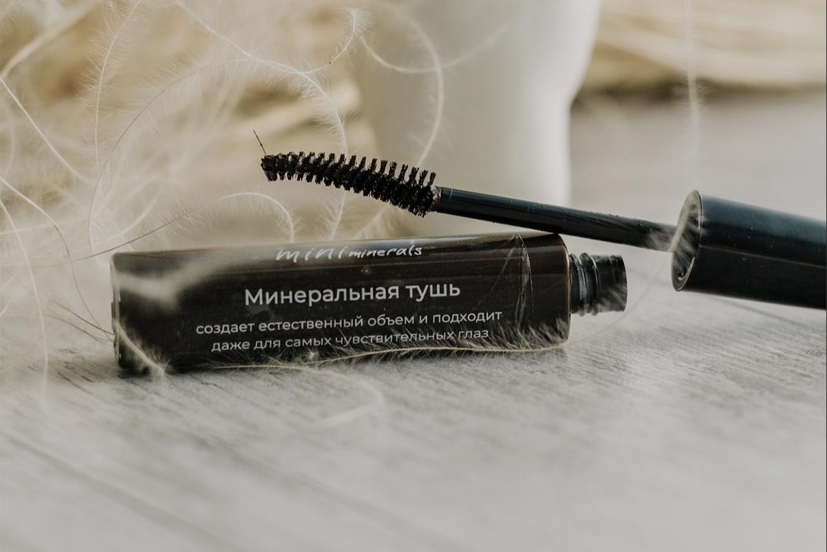Натуральная тушь для естественного эффекта и легкого подкручивания, Mini Cosmetics