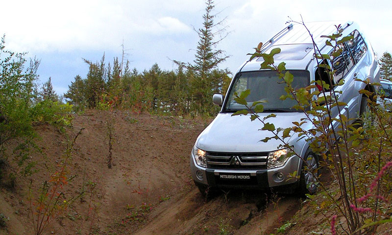 Японский тест-драйв нового поколения Mitsubishi Pajero