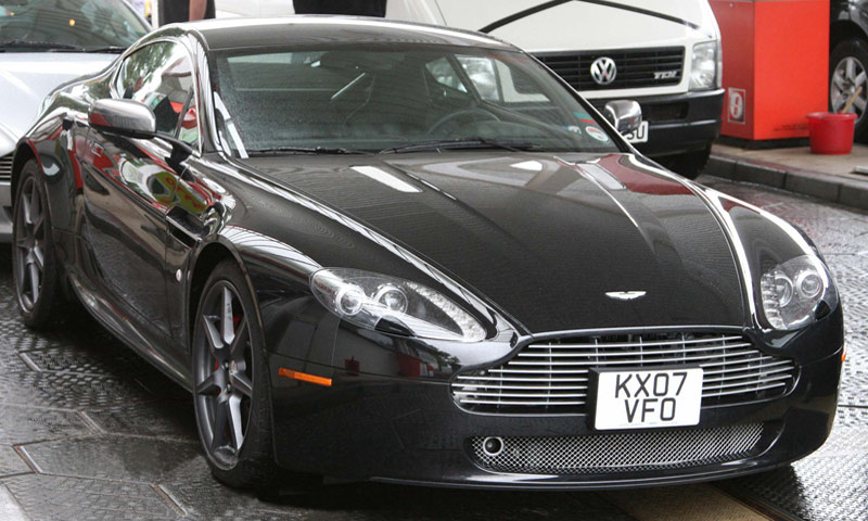 Купе Aston Martin V8 Vantage N400
