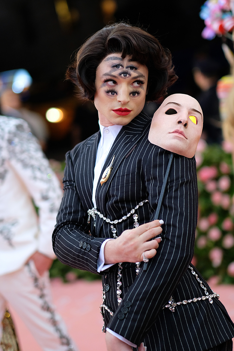 Эзра Миллер на Met Gala-2019