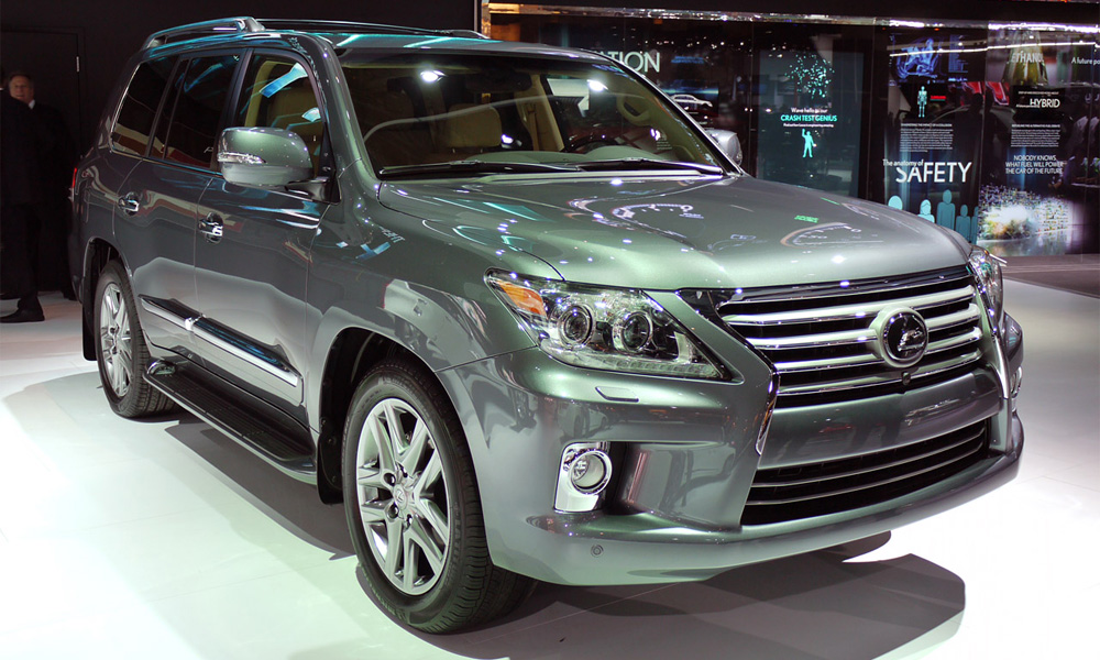 Флагманские внедорожники Toyota и Lexus омолодили