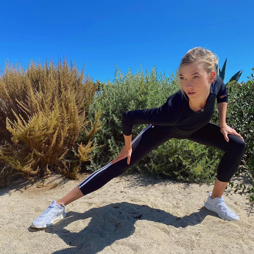 Фото: karliekloss / Instagram