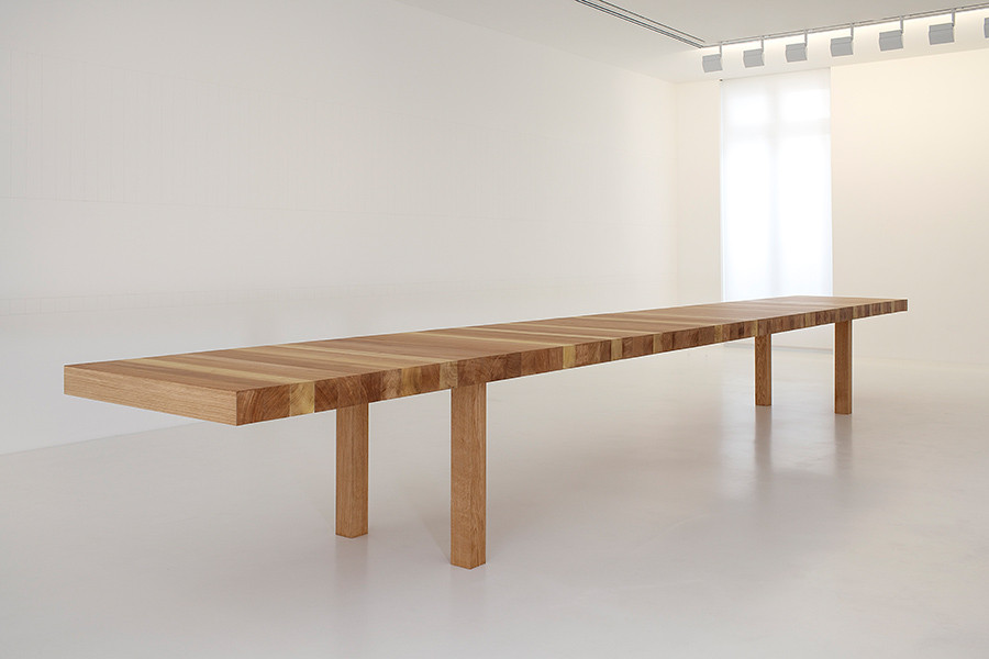 Стол Table au kilomètre, 2011