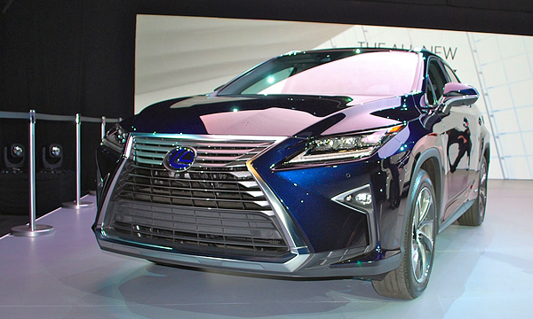 Новый Lexus RX в деталях