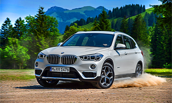 BMW назвала российские цены на новый X1