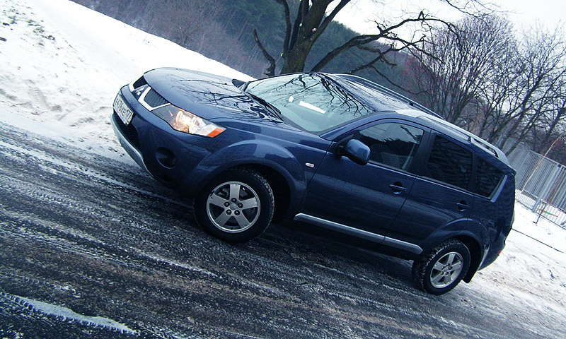 Ровный характер Mitsubishi Outlander XL
