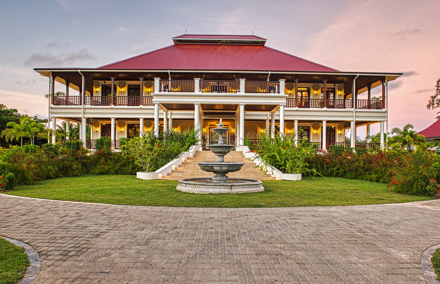 La villa raya et yanis