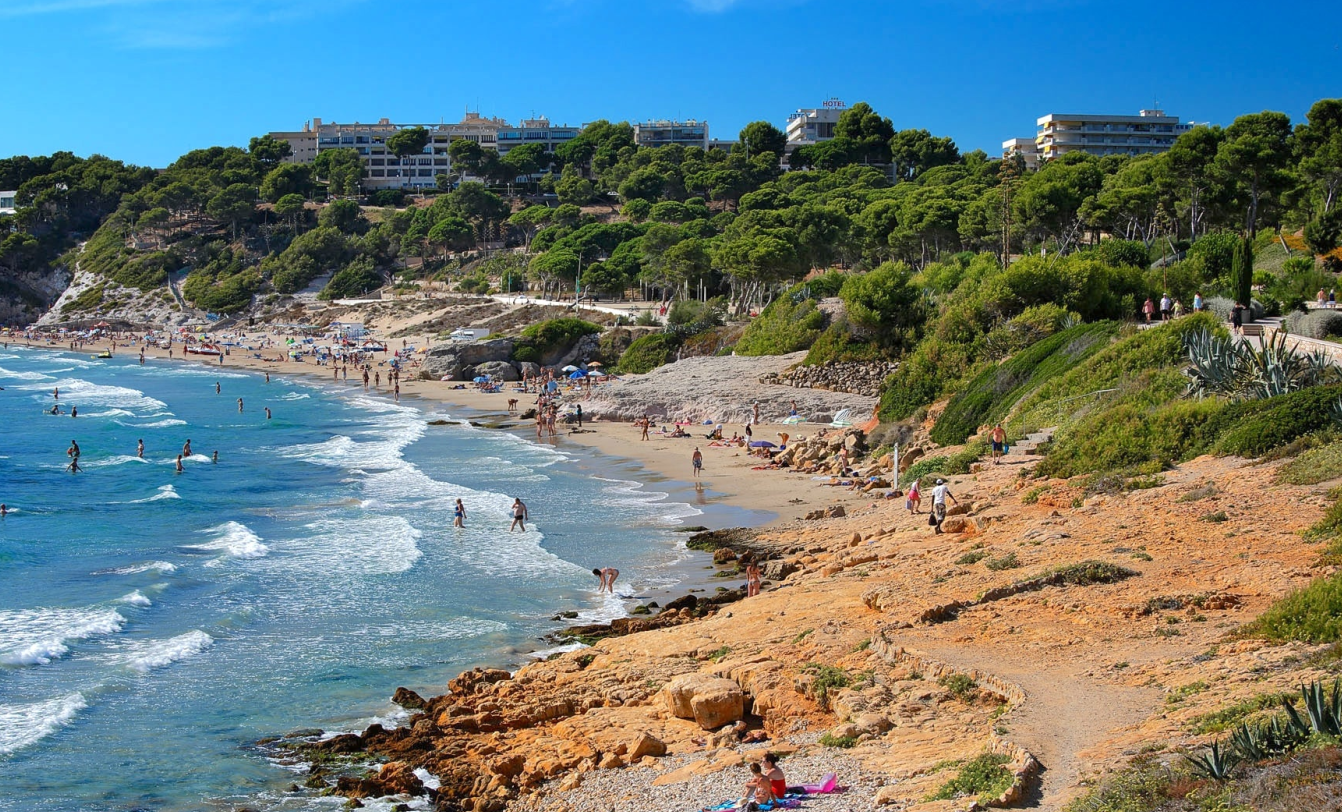 Пляж Llevant в Салоу, Испания