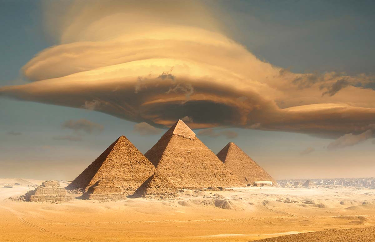 Пирамида Хеопса эстетичная