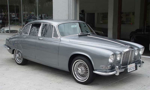 1967 Jaguar 420 Saloon