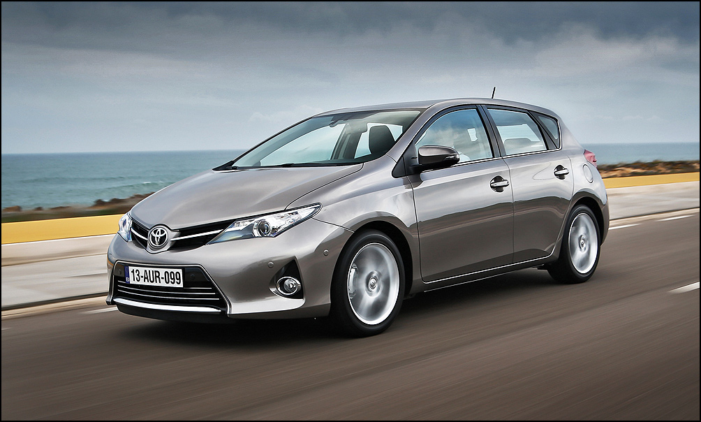 Комод для стиляги. Тест-драйв Toyota Auris