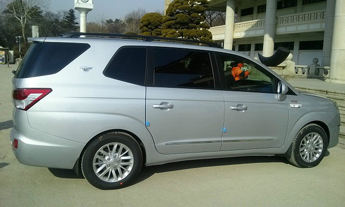 Фотографии нового SsangYong Rodius попали в сеть