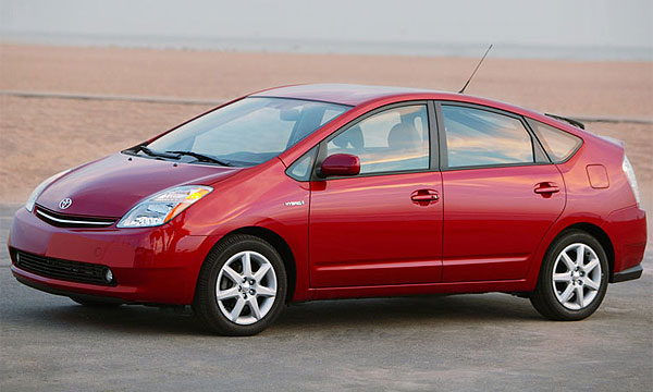 Toyota Prius получила спортивную версию