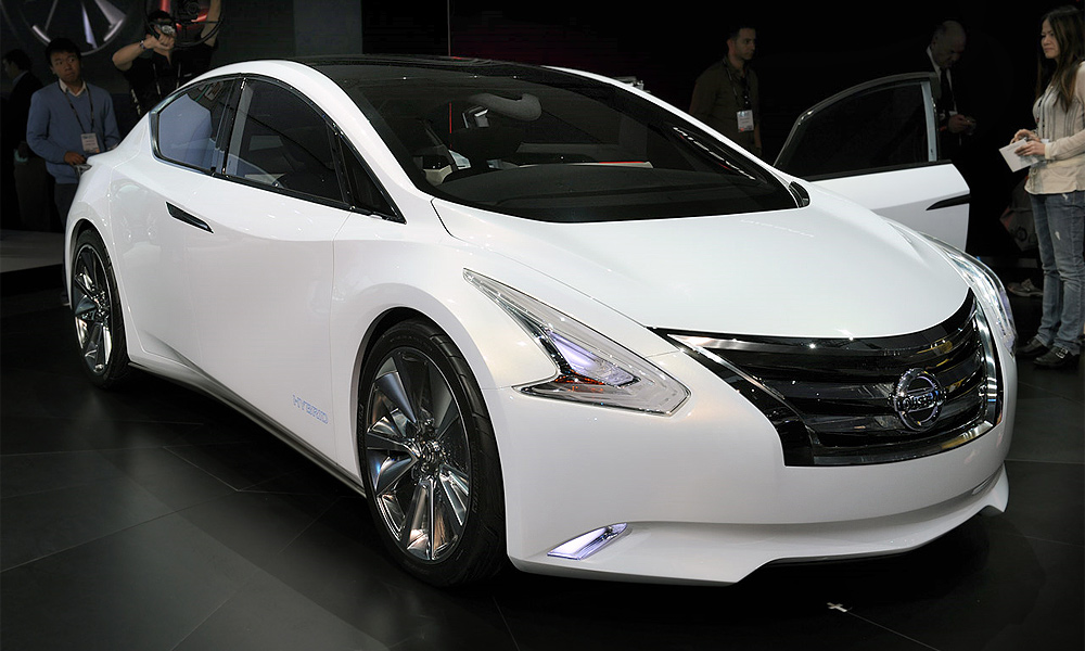 Nissan Ellure