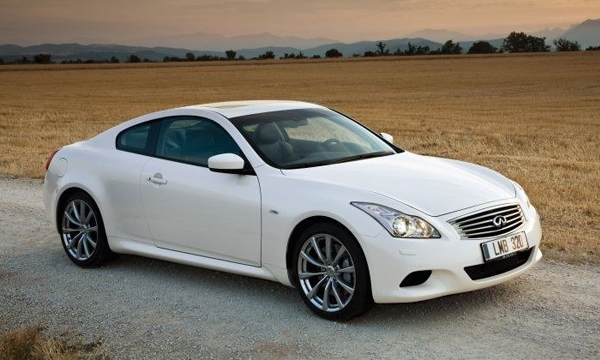Infiniti G37 останется на рынке еще два года