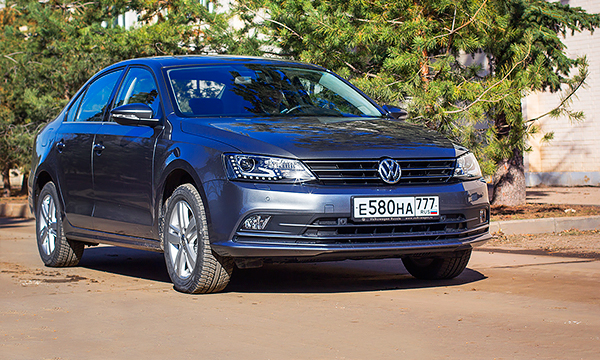 Опора нации. Тест-драйв Volkswagen Jetta